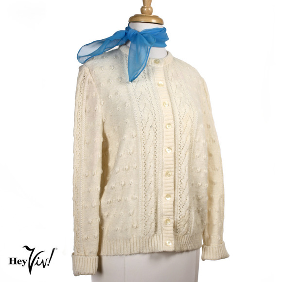 Vintage Castleberry Ivory Crew Neck Cardigan Button Up Sweater Size 16 - Hey Viv - Picture 1 of 8